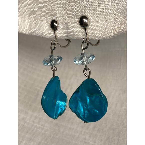 Turquoise shell and plastic crystal bead drop Clip-On Earrings Silvertone VGUC - Picture 3 of 9